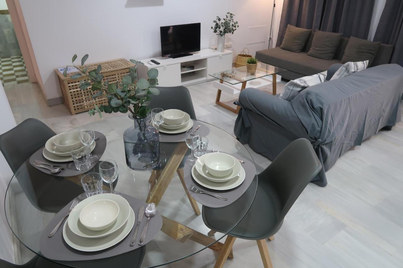 J & E Malaga Center Apartamentos Екстериор снимка