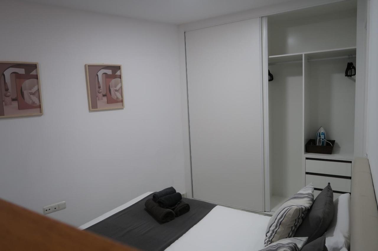 J & E Malaga Center Apartamentos Екстериор снимка