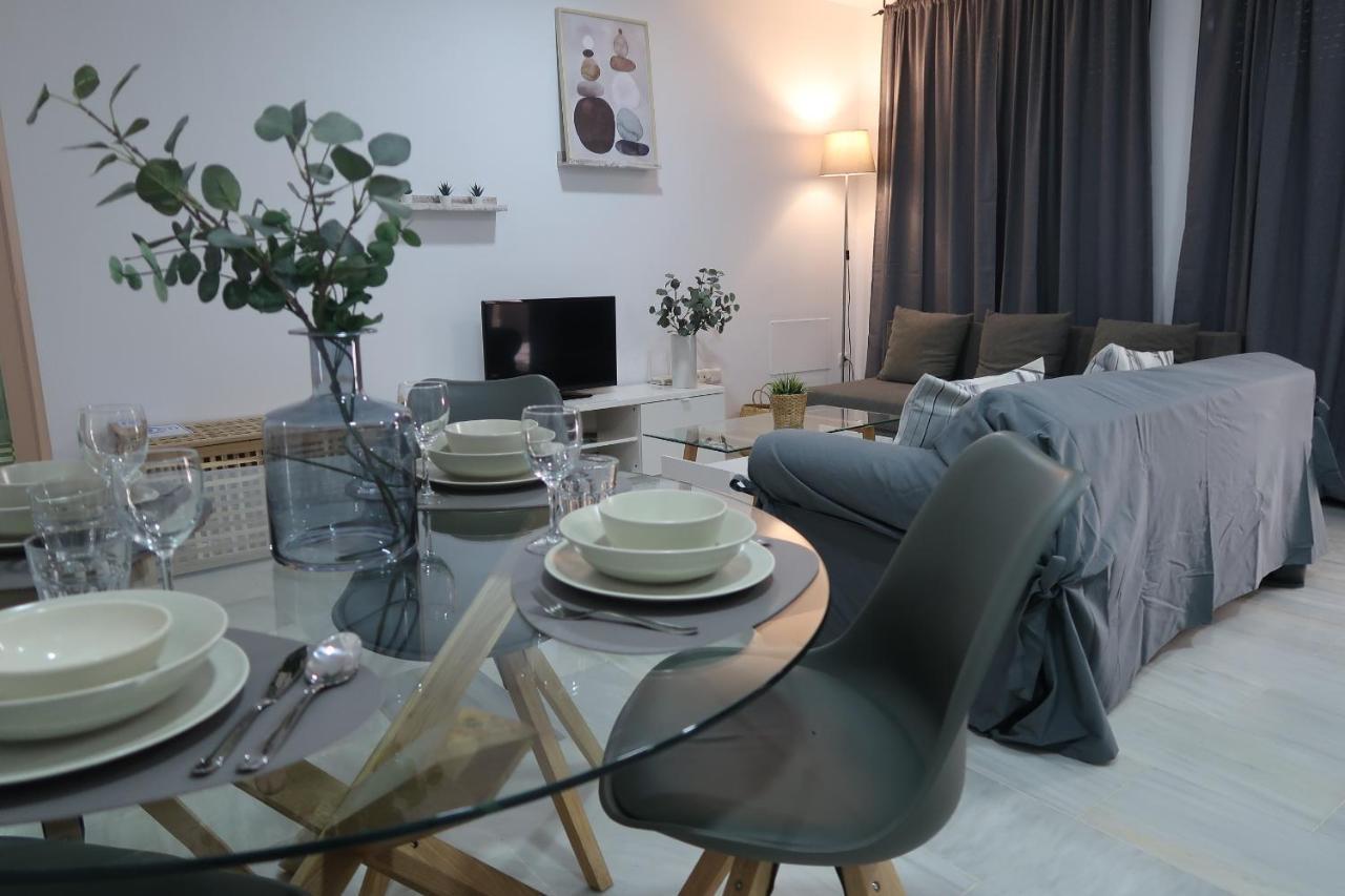 J & E Malaga Center Apartamentos Екстериор снимка