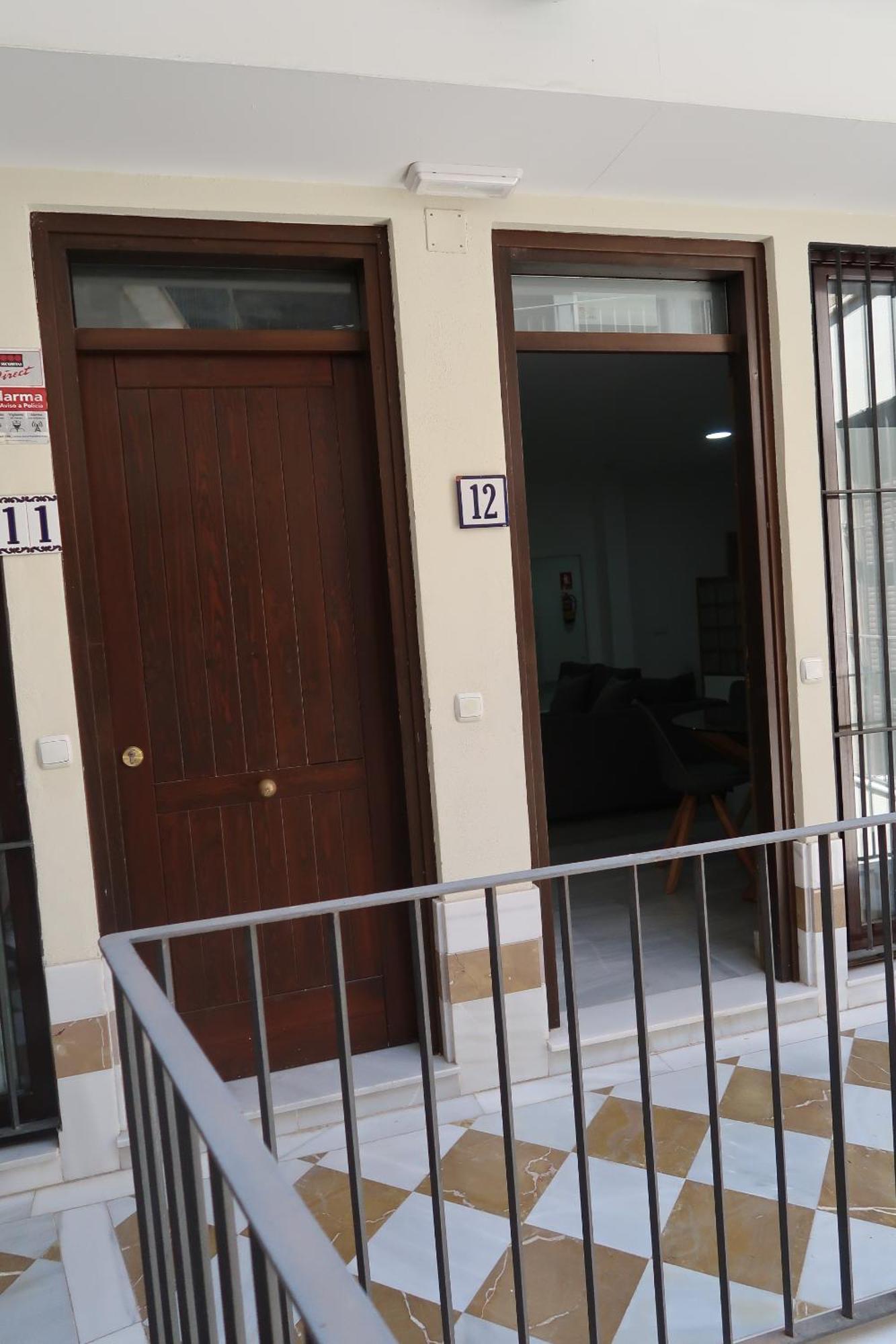 J & E Malaga Center Apartamentos Екстериор снимка
