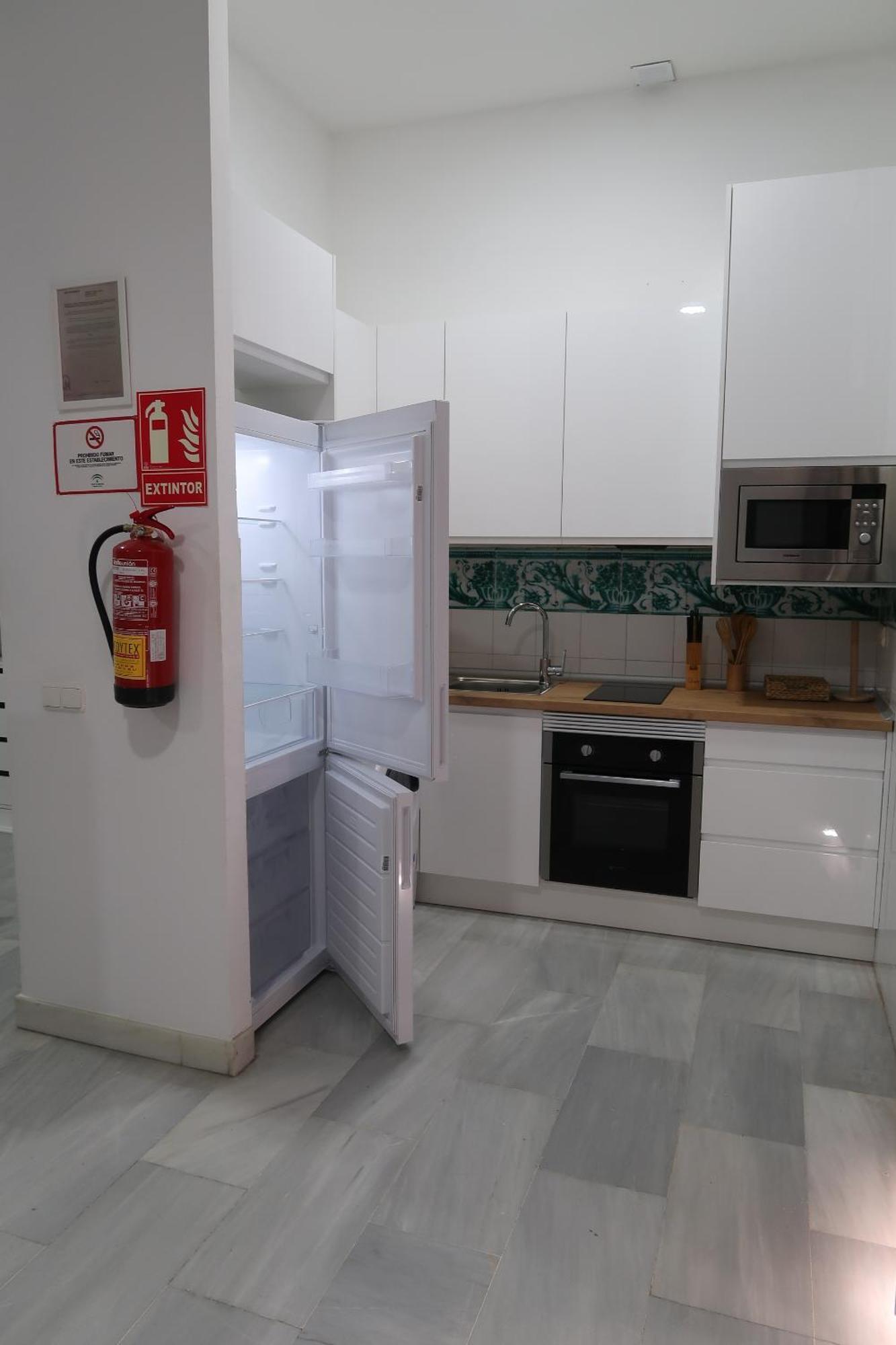 J & E Malaga Center Apartamentos Екстериор снимка