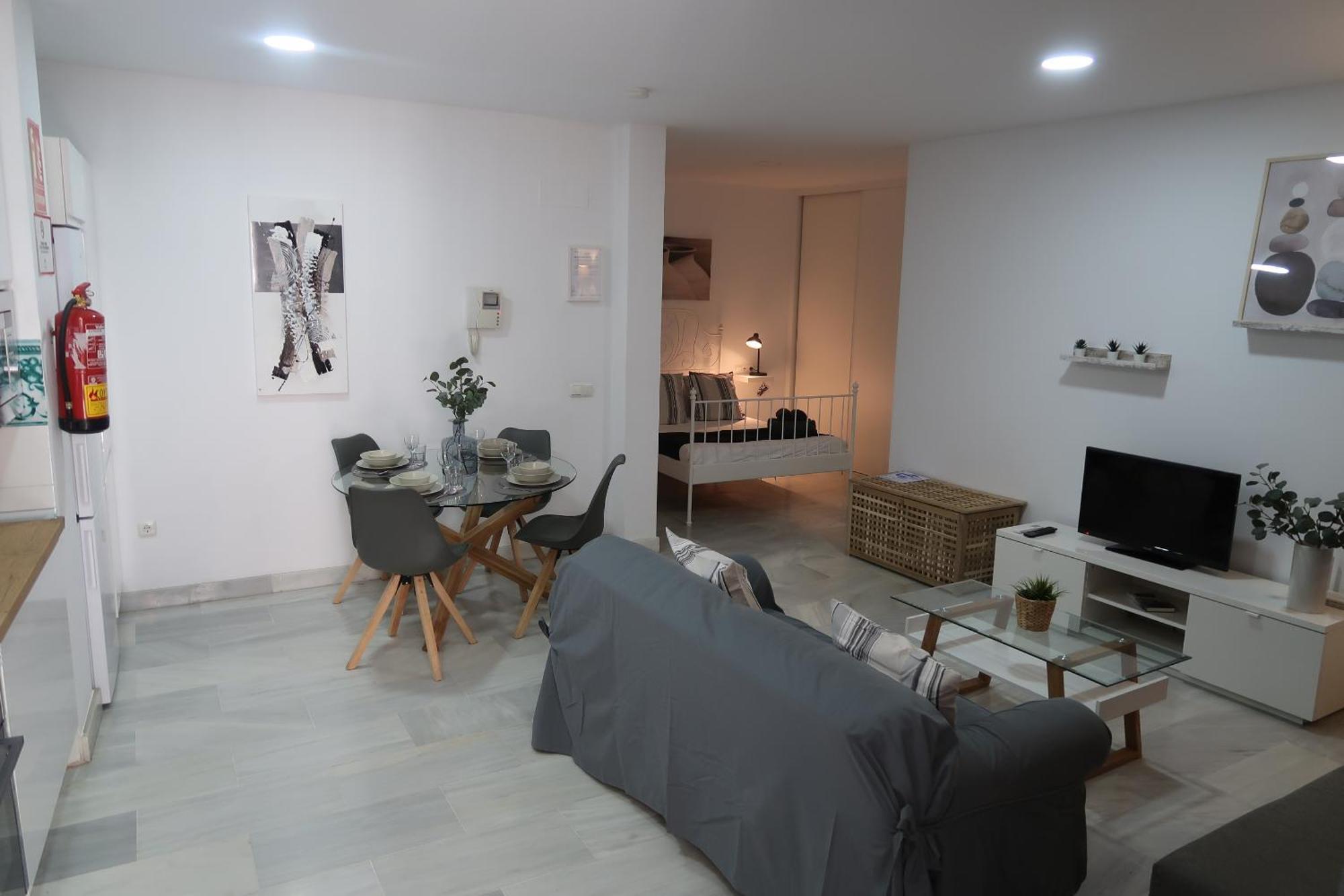 J & E Malaga Center Apartamentos Екстериор снимка
